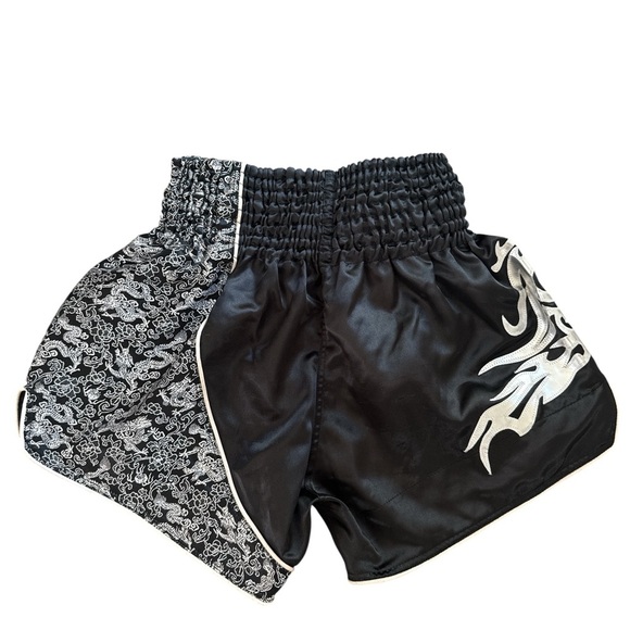 TKB Martial Arts Top King Boxing Shorts Black Silver - Picture 5 of 8